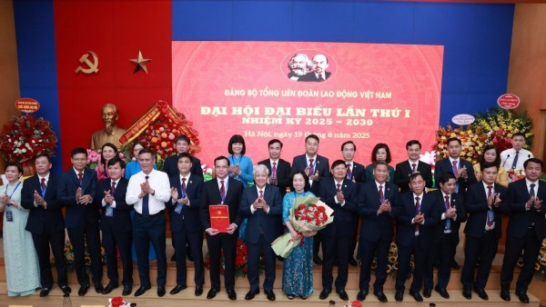 14th National Party Congress: Building a modern and strong Vietnamese working class in the new era of national development