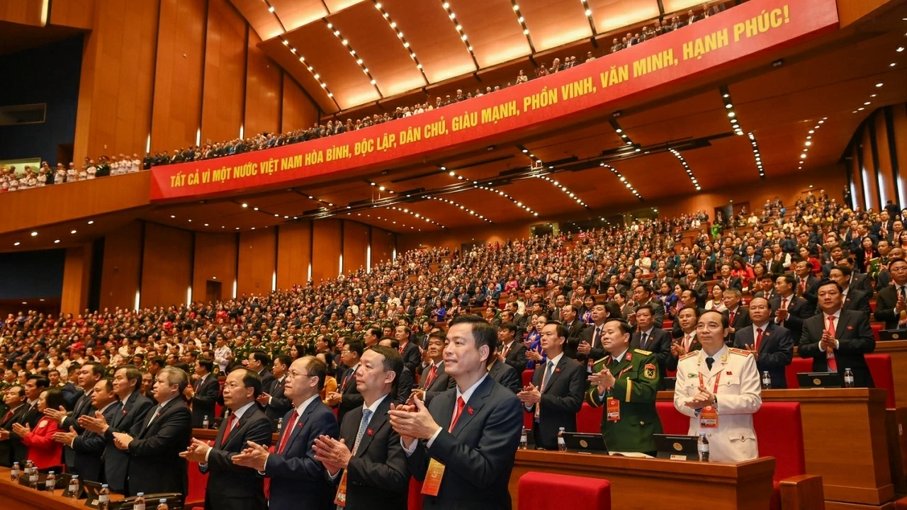 14th National Party Congress: Press Release on the Opening Session