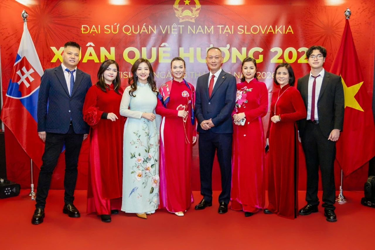 Homeland Spring 2026 spreads warm atmosphere to Vietnamese community in Slovakia