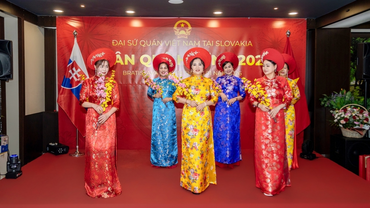 Homeland Spring 2026 spreads warm atmosphere to Vietnamese community in Slovakia