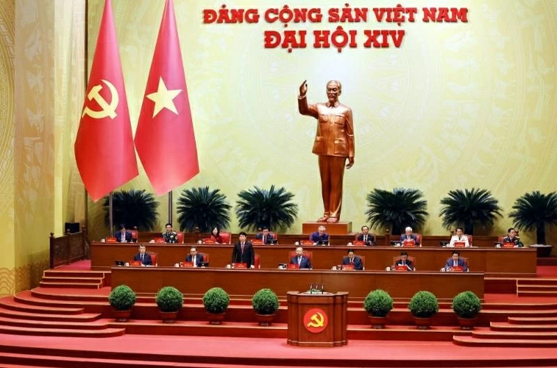 14th National Party Congress: Plenary Session discusses Congress documents