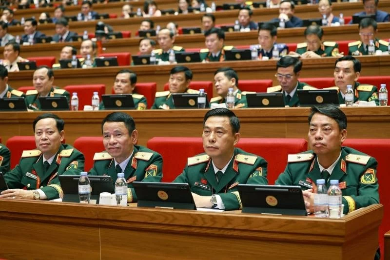 14th National Party Congress: Plenary Session discusses Congress documents