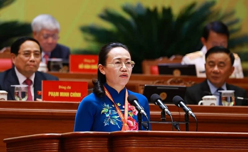 14th National Party Congress: Press Release on the Second Working Day 14th National Party Congress: Press Release on the Second Working Day