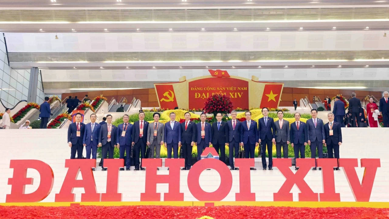 14th National Party Congress: Chinese Ambassador He Wei expresses confidence on Vietnam's breakthrough development in three areas 14th National Party Congress: Chinese Ambassador He Wei expresses confidence on Vietnam's breakthrough development in three areas