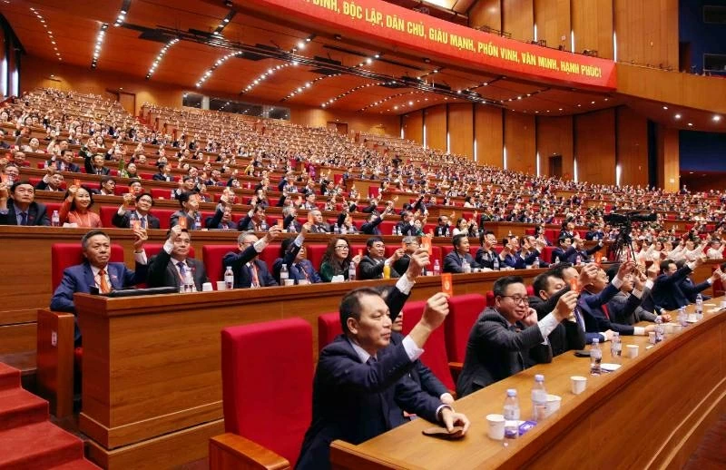 14th National Party Congress: Press Release on the Second Working Day