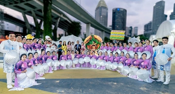 14th National Party Congress: Vietnamese in Singapore share reflections on the Congress’s success 14th National Party Congress: Vietnamese in Singapore share reflections on the Congress’s success