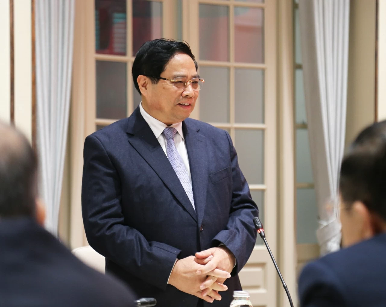 General Secretary To Lam Works with Ambassadors, Heads of Vietnamese Diplomatic Missions
on implementing the 14th Congress Resolution General Secretary To Lam Works with Ambassadors, Heads of Vietnamese Diplomatic Missions
on implementing the 14th Congress Resolution