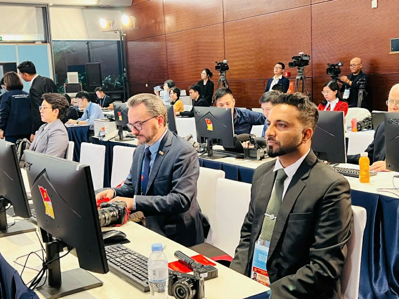 External information and communications work: Continuing the Vietnam story – Deputy FM Le Thi Thu Hang