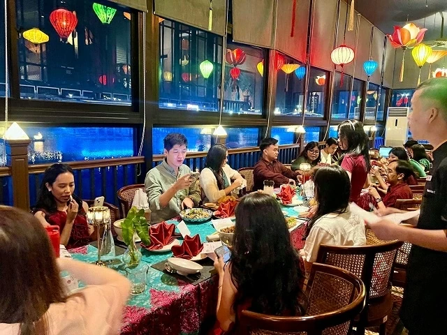 Overseas Vietnamese community in Indonesia: Preserving Vietnamese flavours in the Land of a Thousand Islands Overseas Vietnamese community in Indonesia: Preserving Vietnamese flavours in the Land of a Thousand Islands
