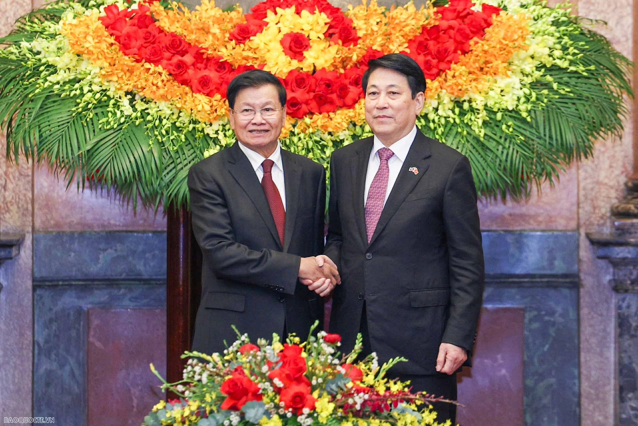President Luong Cuong meets with General Secretary, President of Laos Thongloun Sisoulith