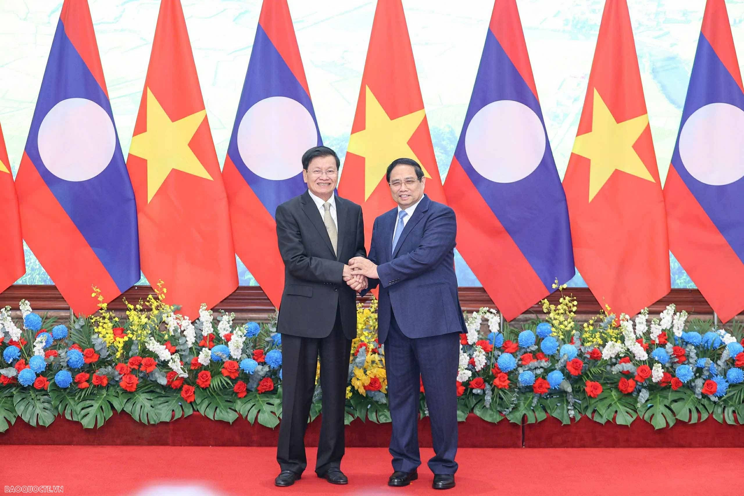 PM Pham Minh Chinh welcomes Lao General Secretary, President Thongloun Sisoulith to promote strategic economic cooperation PM Pham Minh Chinh welcomes Lao General Secretary, President Thongloun Sisoulith to promote strategic economic cooperation