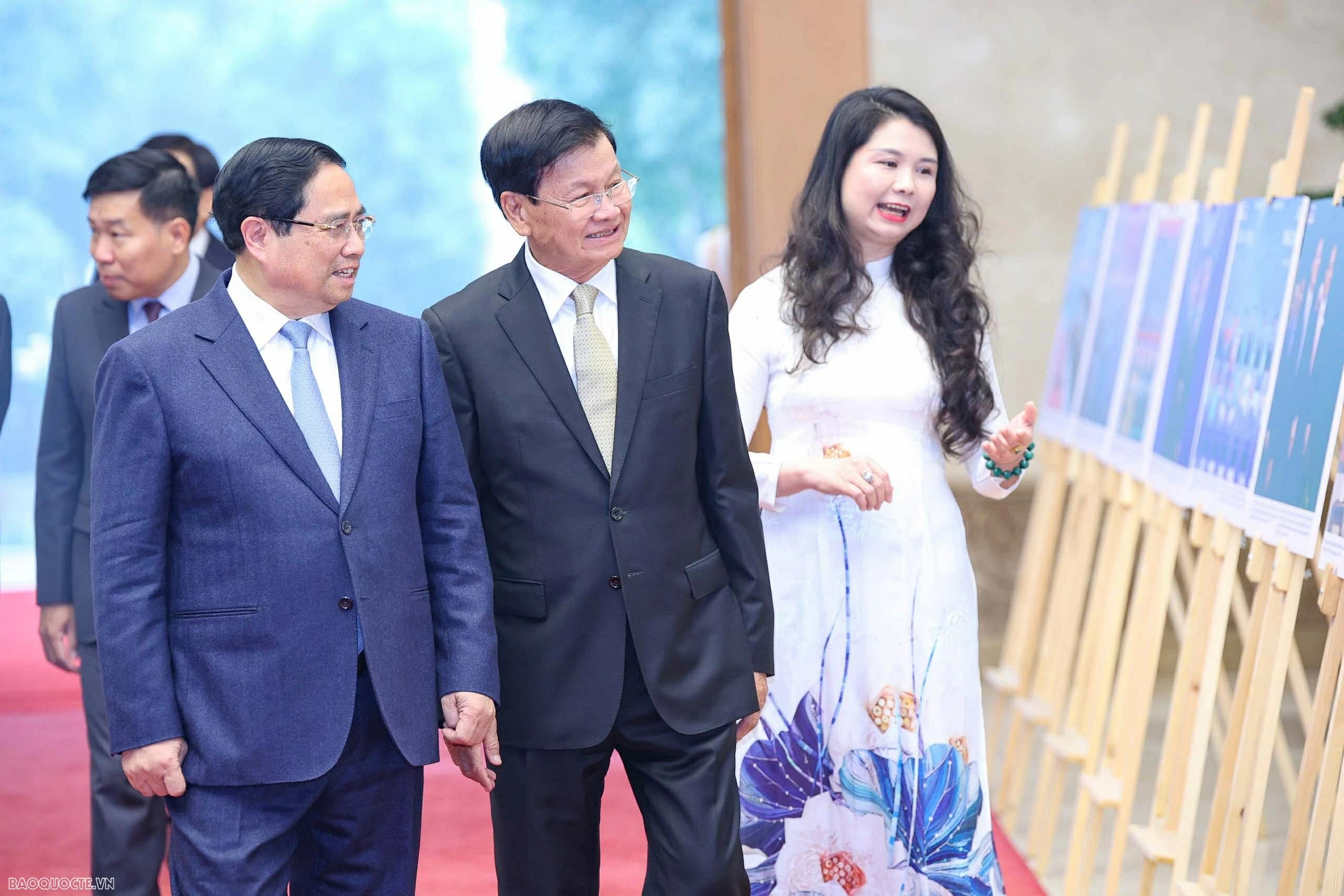 PM Pham Minh Chinh welcomes Lao General Secretary, President Thongloun Sisoulith to promote strategic economic cooperation PM Pham Minh Chinh welcomes Lao General Secretary, President Thongloun Sisoulith to promote strategic economic cooperation