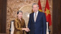 General Secretary To Lam receives Vice President of Cambodian People's Party Men Sam An
