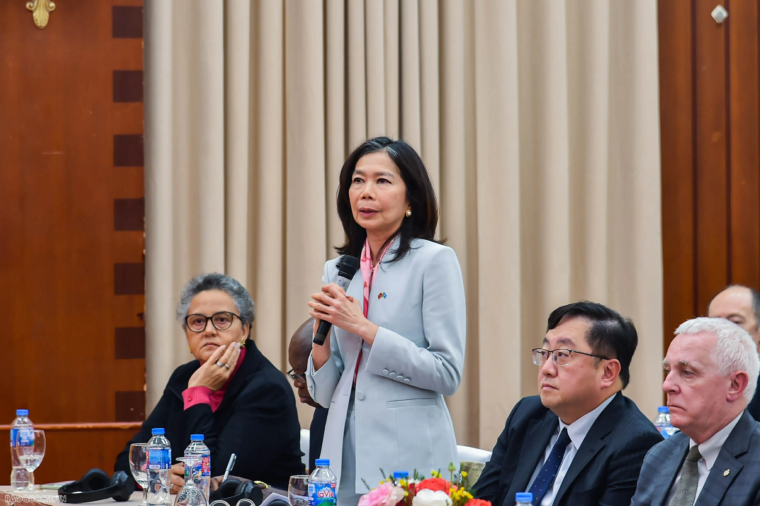 Foreign Minister Le Hoai Trung chairs briefing on outcomes of the 14th National Party Congress