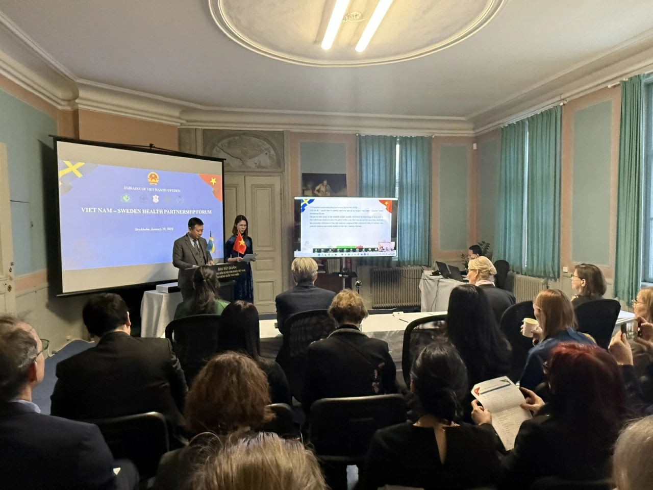 Vietnam-Sweden Health Partnership Forum: Promoting a humanitarian cooperation sector Vietnam-Sweden Health Partnership Forum: Promoting a humanitarian cooperation sector