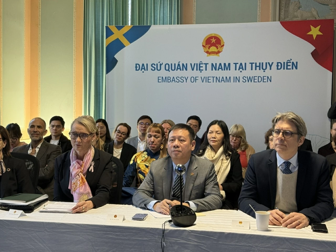 Vietnam-Sweden Health Partnership Forum: Promoting a humanitarian cooperation sector Vietnam-Sweden Health Partnership Forum: Promoting a humanitarian cooperation sector
