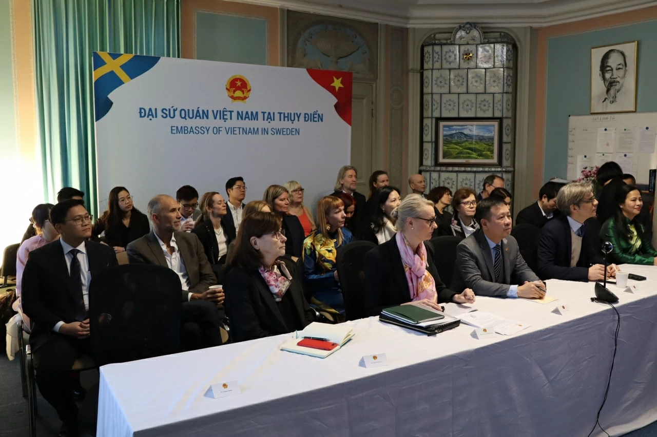 Vietnam-Sweden Health Partnership Forum: Promoting a humanitarian cooperation sector Vietnam-Sweden Health Partnership Forum: Promoting a humanitarian cooperation sector