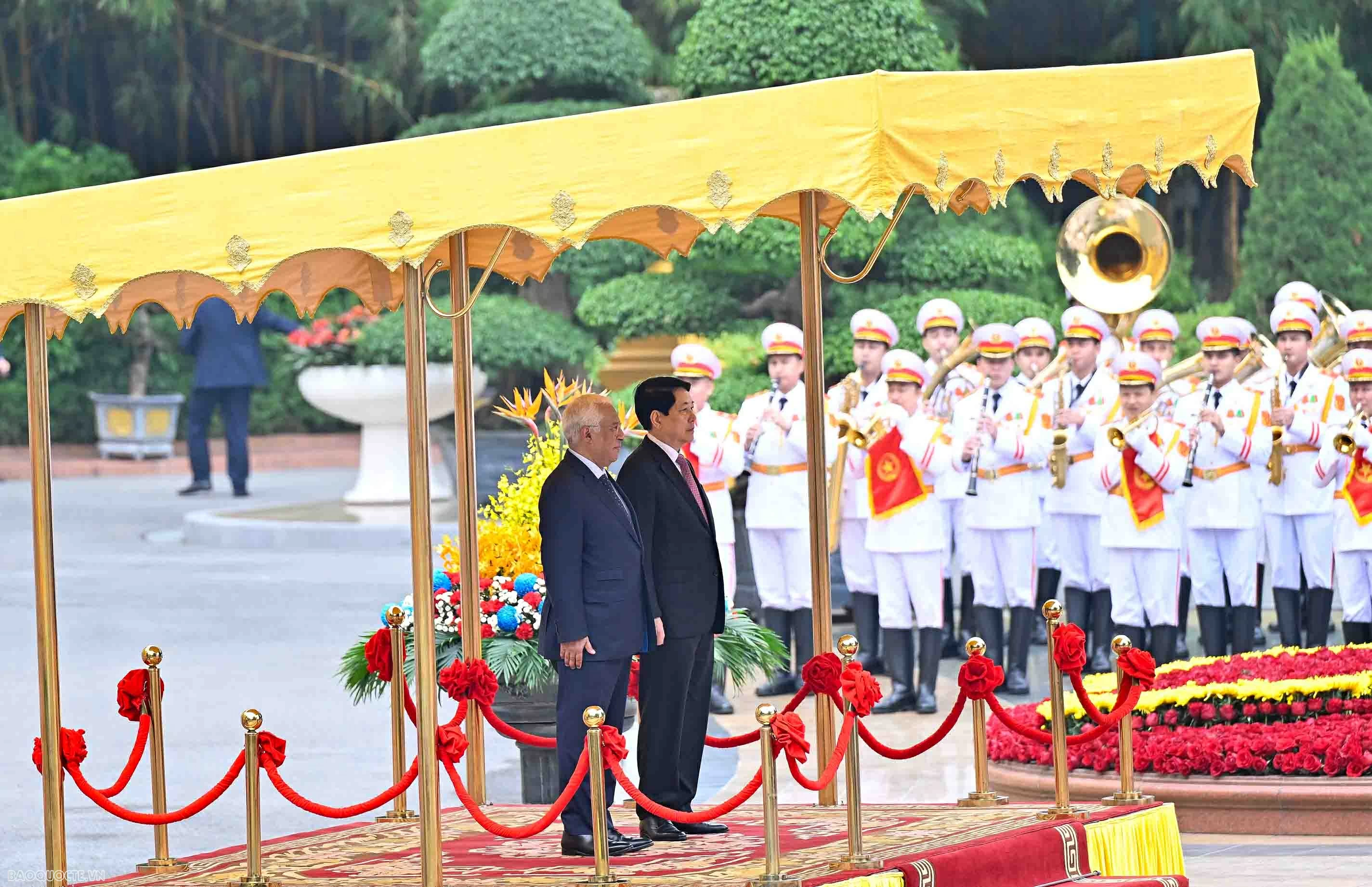 President Luong Cuong hosts welcome ceremony for European Council President António Costa