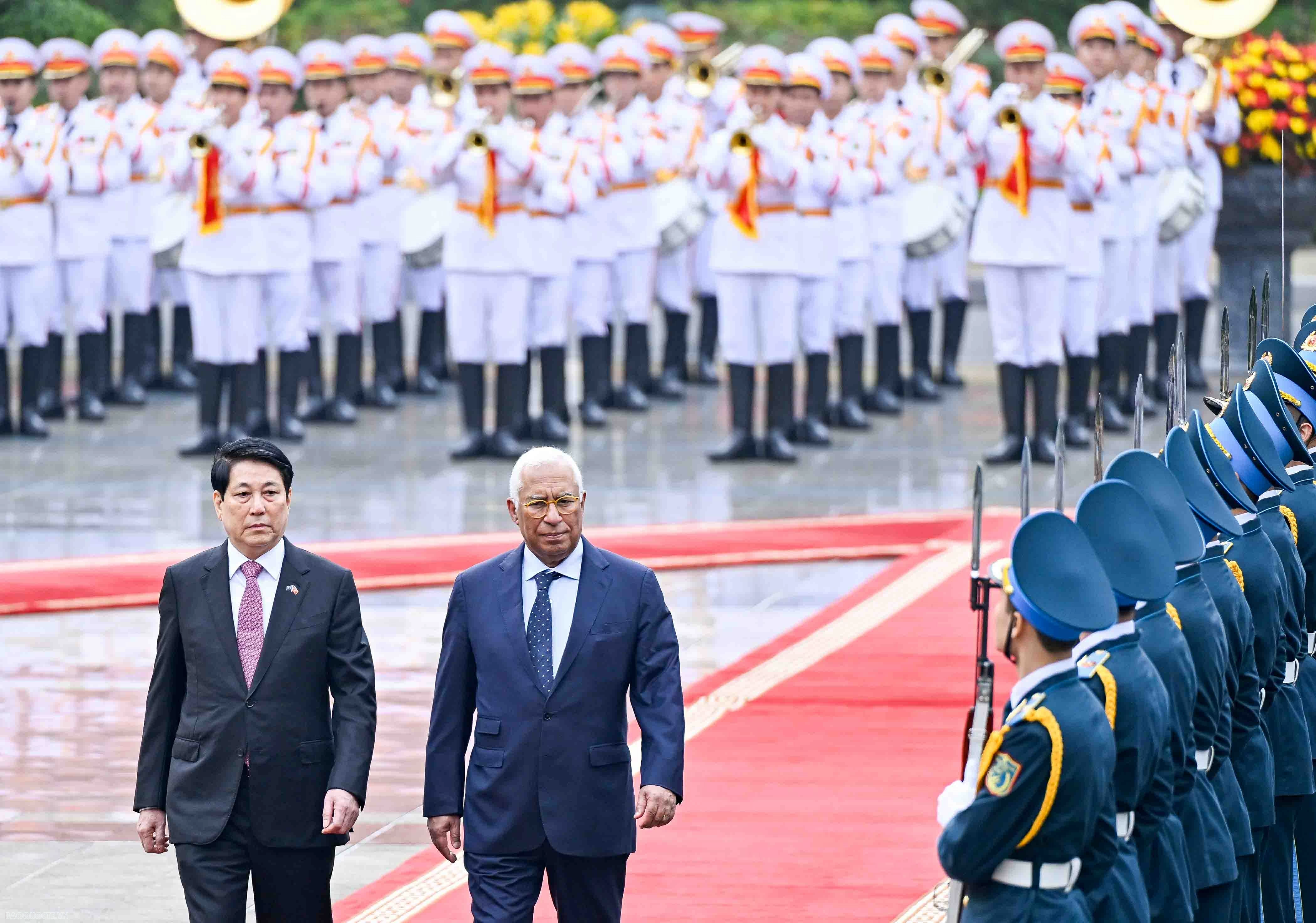 President Luong Cuong hosts welcome ceremony for European Council President António Costa