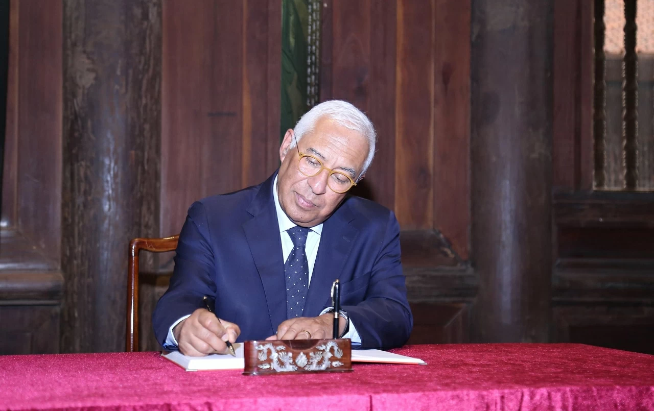 European Council President António Costa visits Van Mieu – Quoc Tu Giam and Metro Line 3 Project