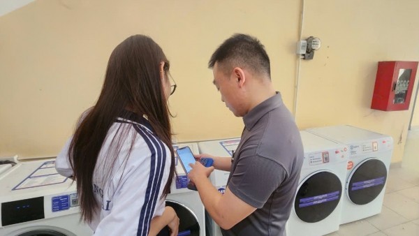 VPlus Vietnam introduces convenient smart laundry systems to university campuses