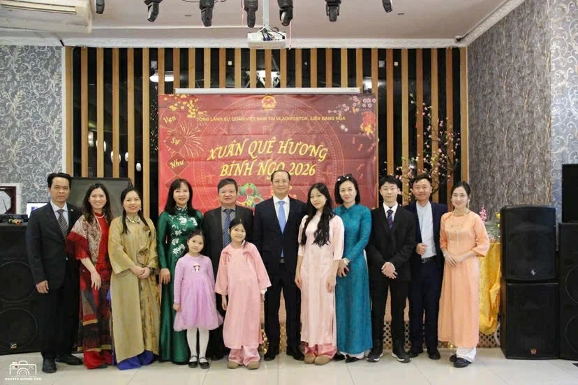 Consulate General: Spreading the success of 14th Party Congress to the Vietnamese Community in Far East, looking ahead to Lunar New Year Tet
