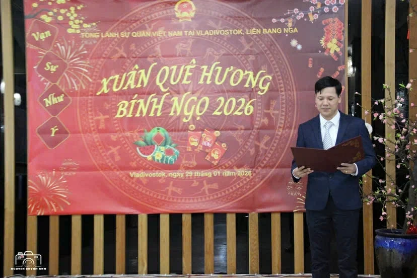 Consulate General: Spreading the success of 14th Party Congress to the Vietnamese Community in Far East, looking ahead to Lunar New Year Tet Consulate General: Spreading the success of 14th Party Congress to the Vietnamese Community in Far East, looking ahead to Lunar New Year Tet