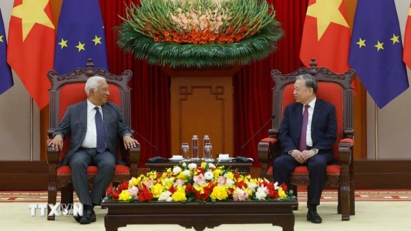 General Secretary To Lam receives European Council President António Costa in Hanoi