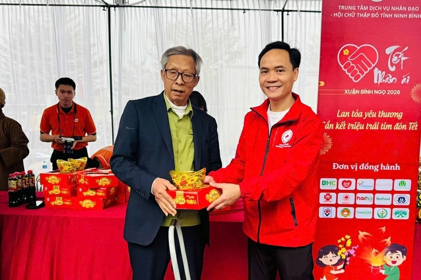 Inauguration of the 'Compassionate Tet' Program for the Year of the Horse 2026 at the Central Level in Ninh Binh