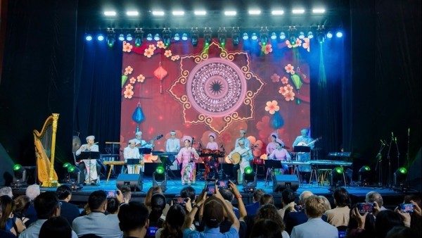 Ho Chi Minh City residents enjoy Liverpool culture in the heart of the city