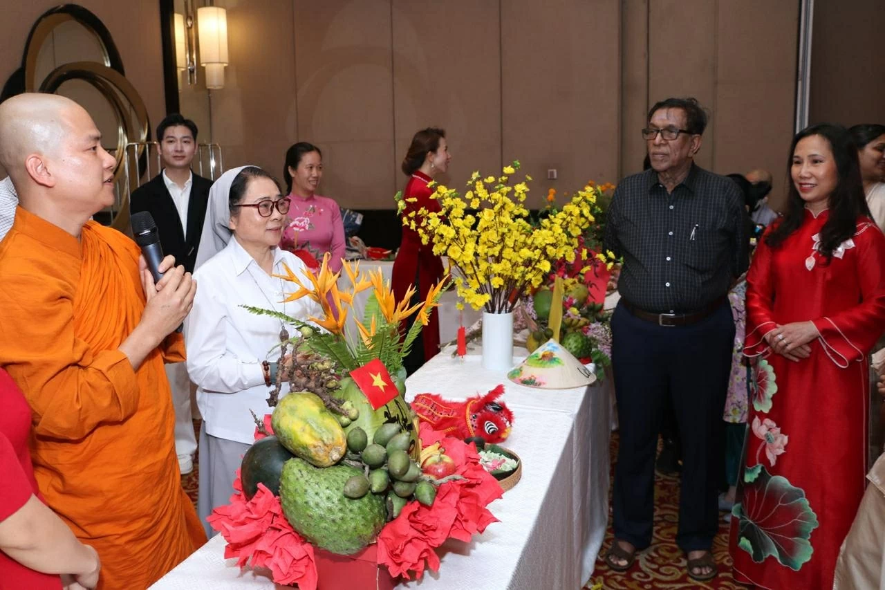Vietnamese Community Tet in Sri Lanka: A taste of homeland Spring in the heart of Colombo Vietnamese Community Tet in Sri Lanka: A taste of homeland Spring in the heart of Colombo