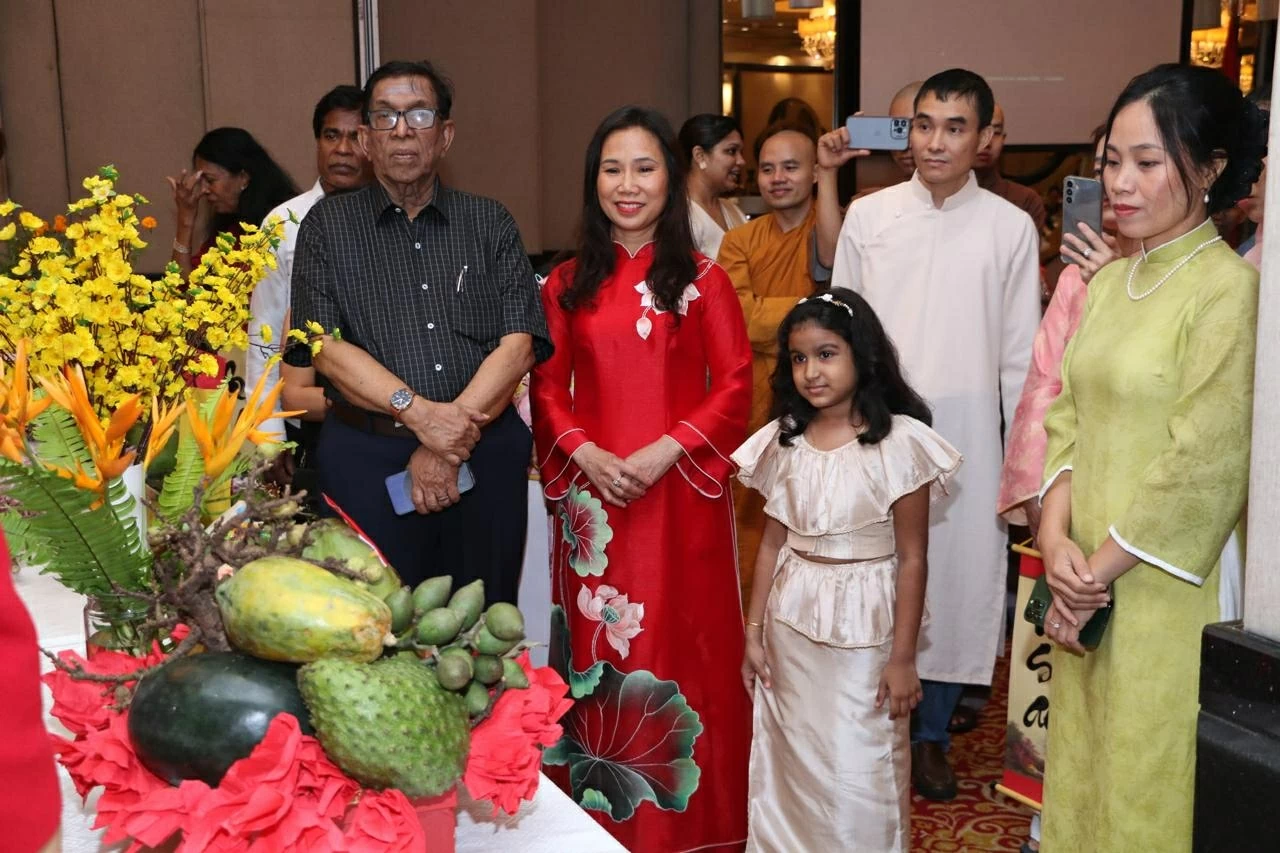 Vietnamese Community Tet in Sri Lanka: A taste of homeland Spring in the heart of Colombo Vietnamese Community Tet in Sri Lanka: A taste of homeland Spring in the heart of Colombo