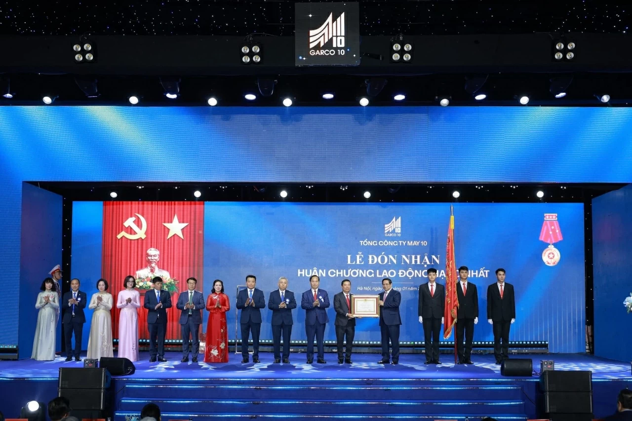 May 10: The 80-year journey of Vietnam's fashion 