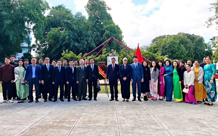 Ceremony celebrates 96th Anniversary of Party founding and success of 14th Congress in Cuba Ceremony celebrates 96th Anniversary of Party founding and success of 14th Congress in Cuba