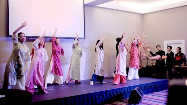 The first Homeland Spring in Ireland: A warm and vibrant Vietnamese Tet