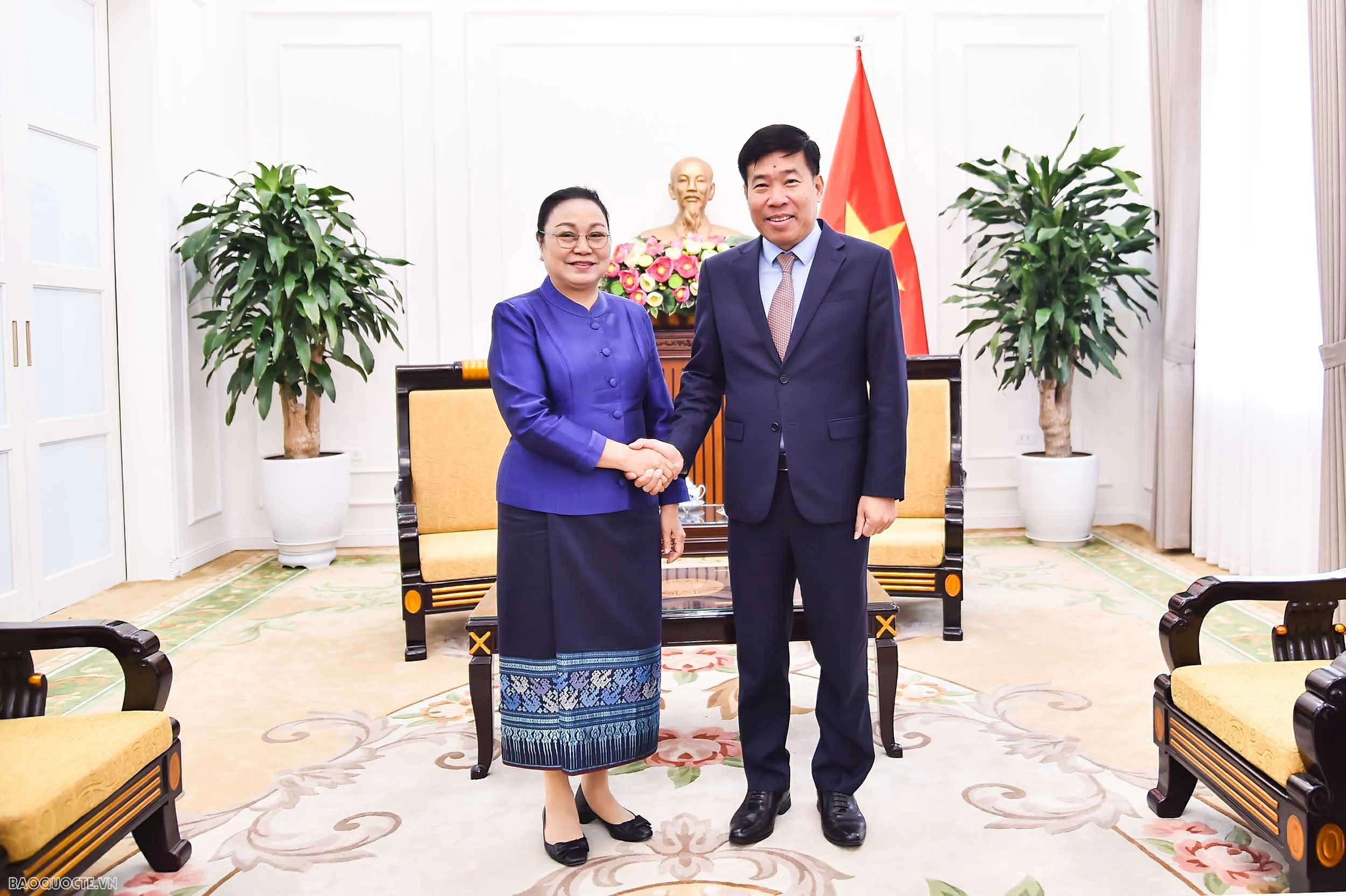 Deputy Foreign Minister Nguyen Manh Cuong receives Lao Ambassador to Vietnam on the 96th anniversary of the CPV founding