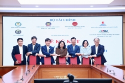 Enhancing collaboration in scientific research, training, and policy advisory in the finance sector