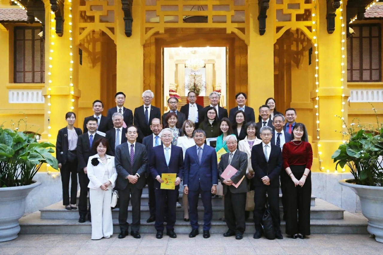 Permanent Deputy Foreign Minister Nguyen Minh Vu welcomes Japan’s Fukuoka Prefecture Business Managers Association
