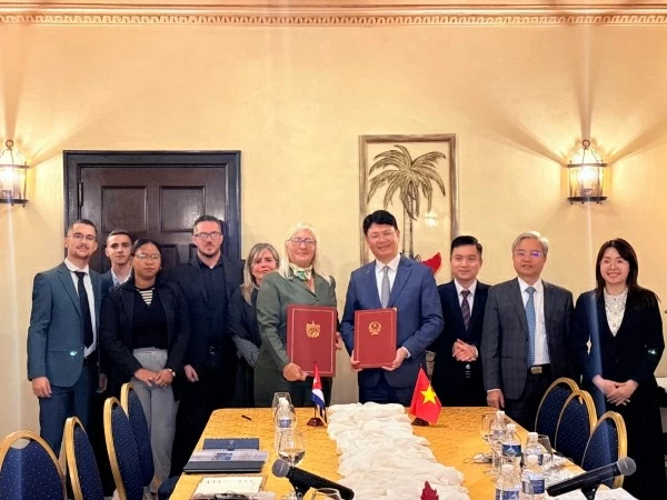 Strengthening and developing traditional friendly cooperation in law and justice between Vietnam and Cuba Strengthening and developing traditional friendly cooperation in law and justice between Vietnam and Cuba