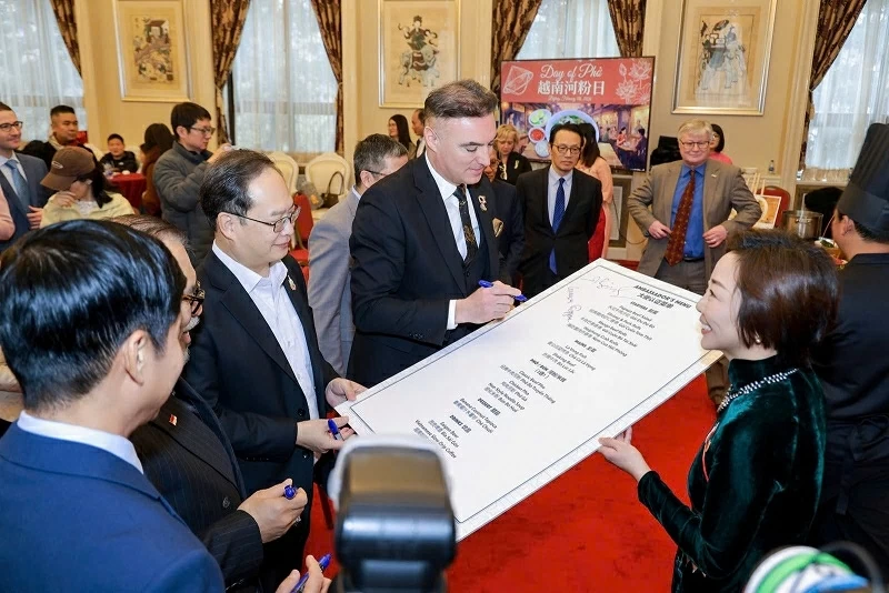 Vietnamese Pho captivates international diners in Beijing (China) Vietnamese Pho captivates international diners in Beijing (China)