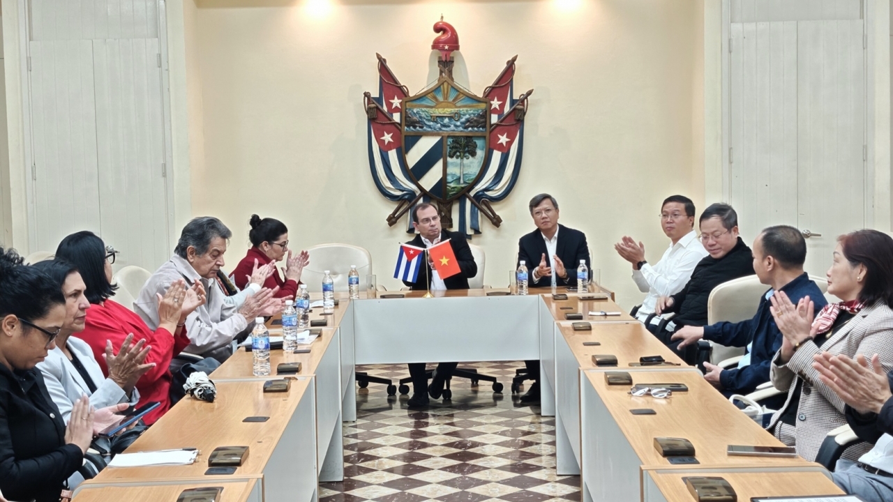 Seminar marks the 60th anniversary of Fidel Castro's historic declaration 'For Vietnam, Cuba is ready to shed its blood'