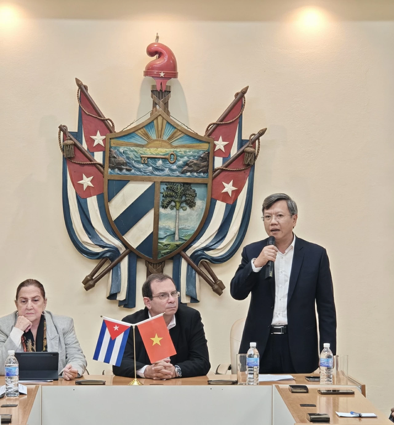 Seminar marks the 60th anniversary of Fidel Castro's historic declaration 'For Vietnam, Cuba is ready to shed its blood' Seminar marks the 60th anniversary of Fidel Castro's historic declaration 'For Vietnam, Cuba is ready to shed its blood'