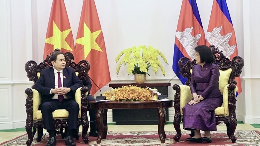 Vietnam always attaches importance to relations with Cambodia: NA Chairman Tran Thanh Man