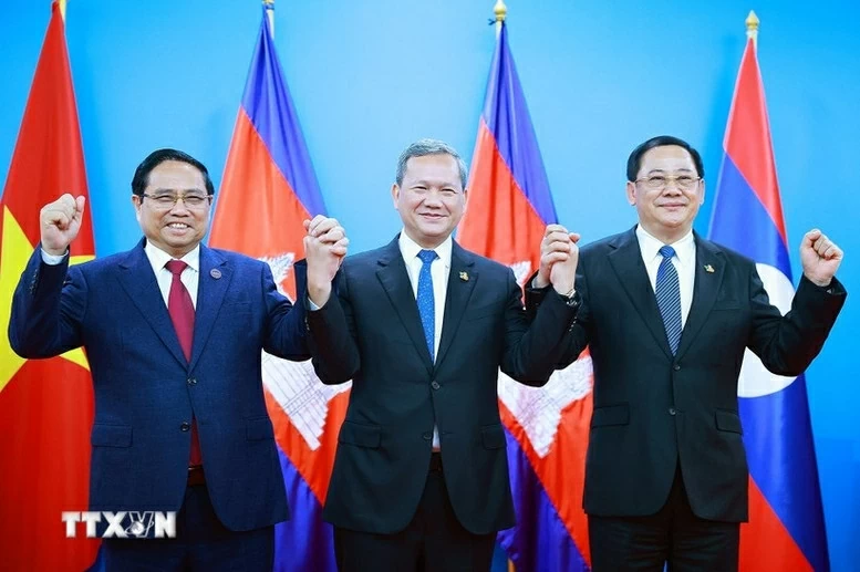 Vietnam, Cambodia, and Laos Prime Ministers meet to outline measures to implement Party leaders’ meeting outcomes