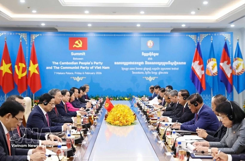 CPV Central Committee’s Politburo and CPP Central Committee’s Standing Board hold meeting in Phnom Penh