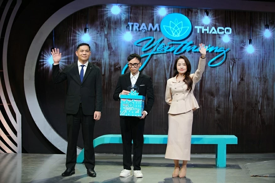 The journey of 'walking in hope' by a blind young man