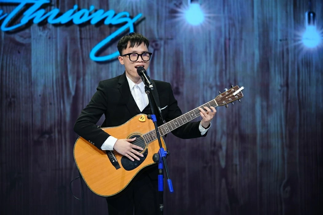 The journey of 'walking in hope' by a blind young man