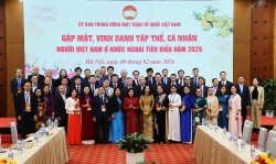 Vietnam Fatherland Front's Central Committee honours outstanding overseas Vietnamese at Homeland Spring 2026