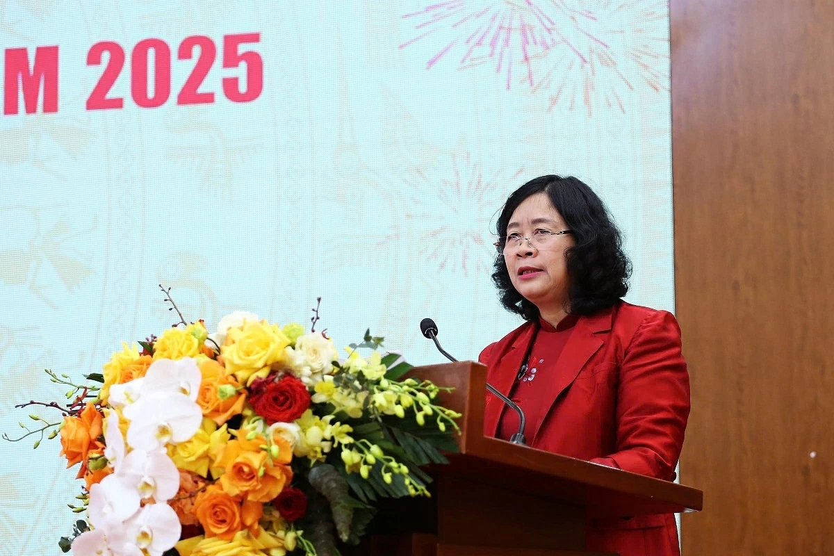 Vietnam Fatherland Front's Central Committee honours outstanding overseas Vietnamese at Homeland Spring 2026
