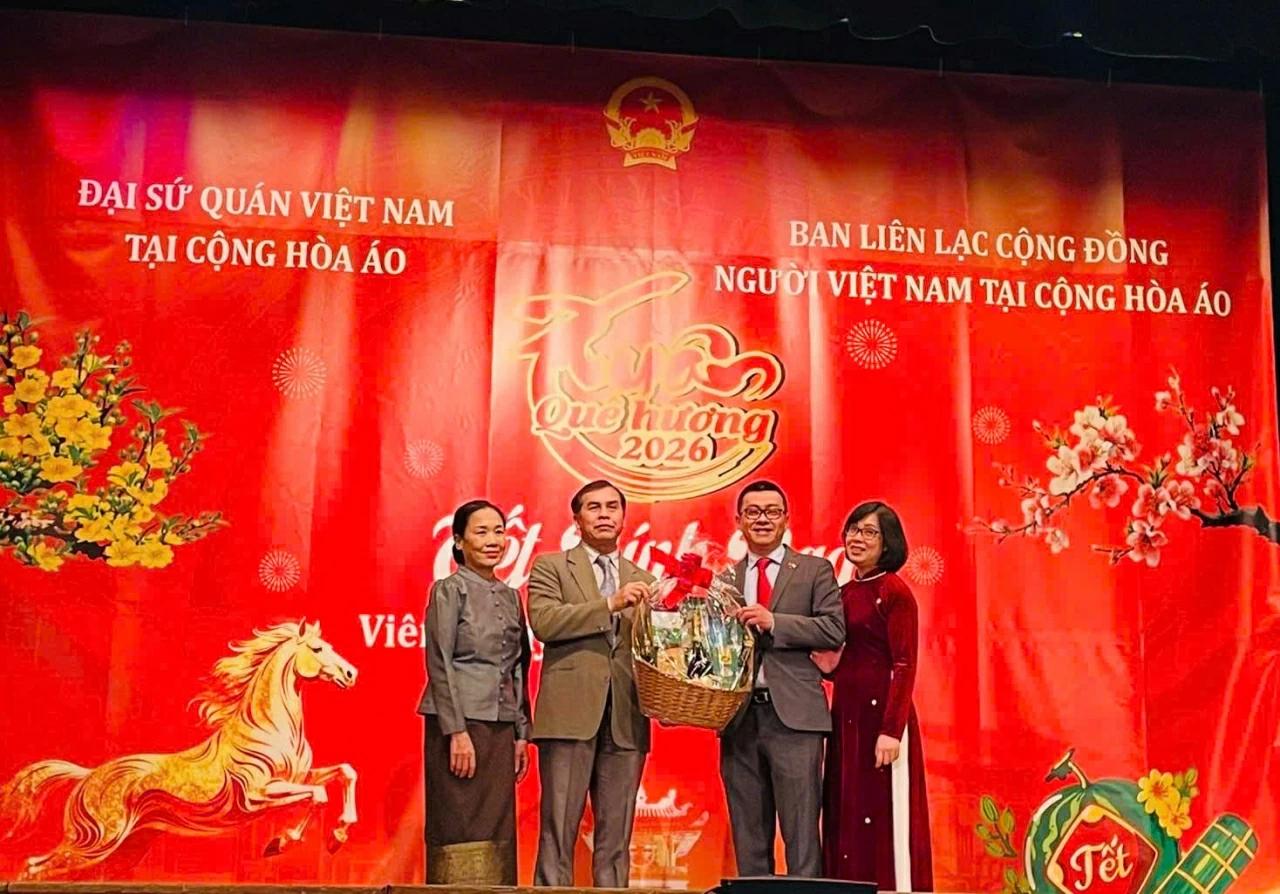 Vietnamese Embassy in Austria hosts Homeland Spring: Embracing roots, fostering pride and aspirations Vietnamese Embassy in Austria hosts Homeland Spring: Embracing roots, fostering pride and aspirations